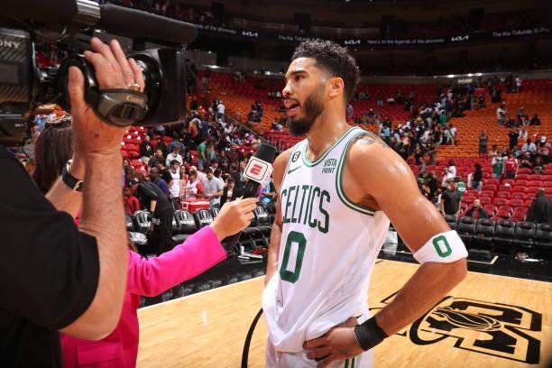 会在国际舞 会在国际舞